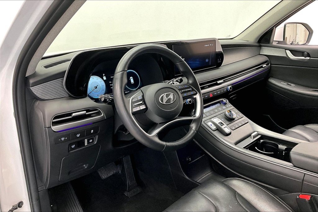 Used 2024 Hyundai Palisade Limited AWD/4WD image 13