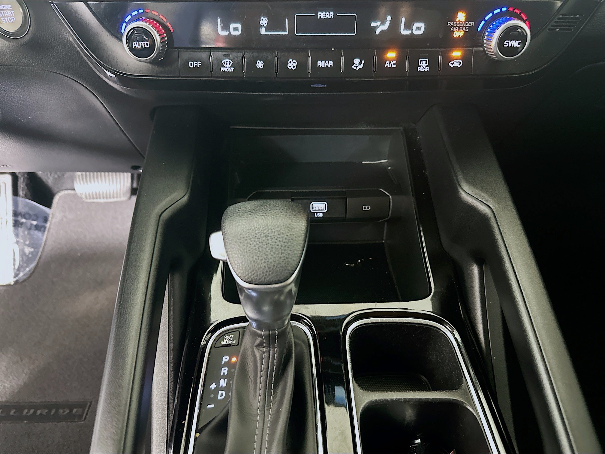 Used 2022 Kia Telluride LX FWD image 23