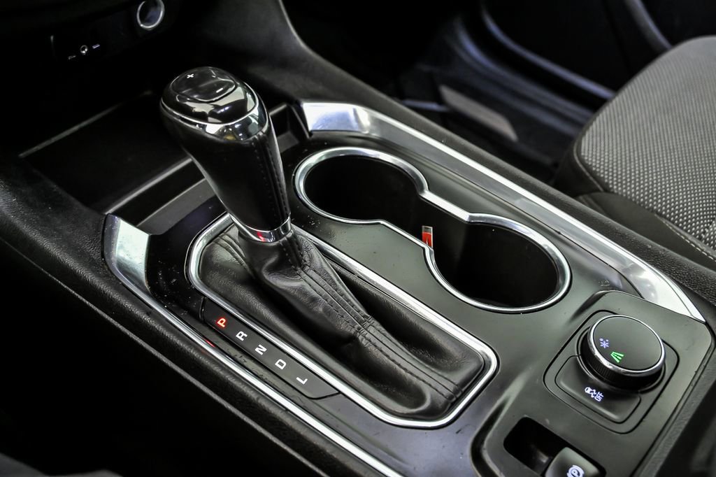 Used 2018 Chevrolet Traverse LT image 23