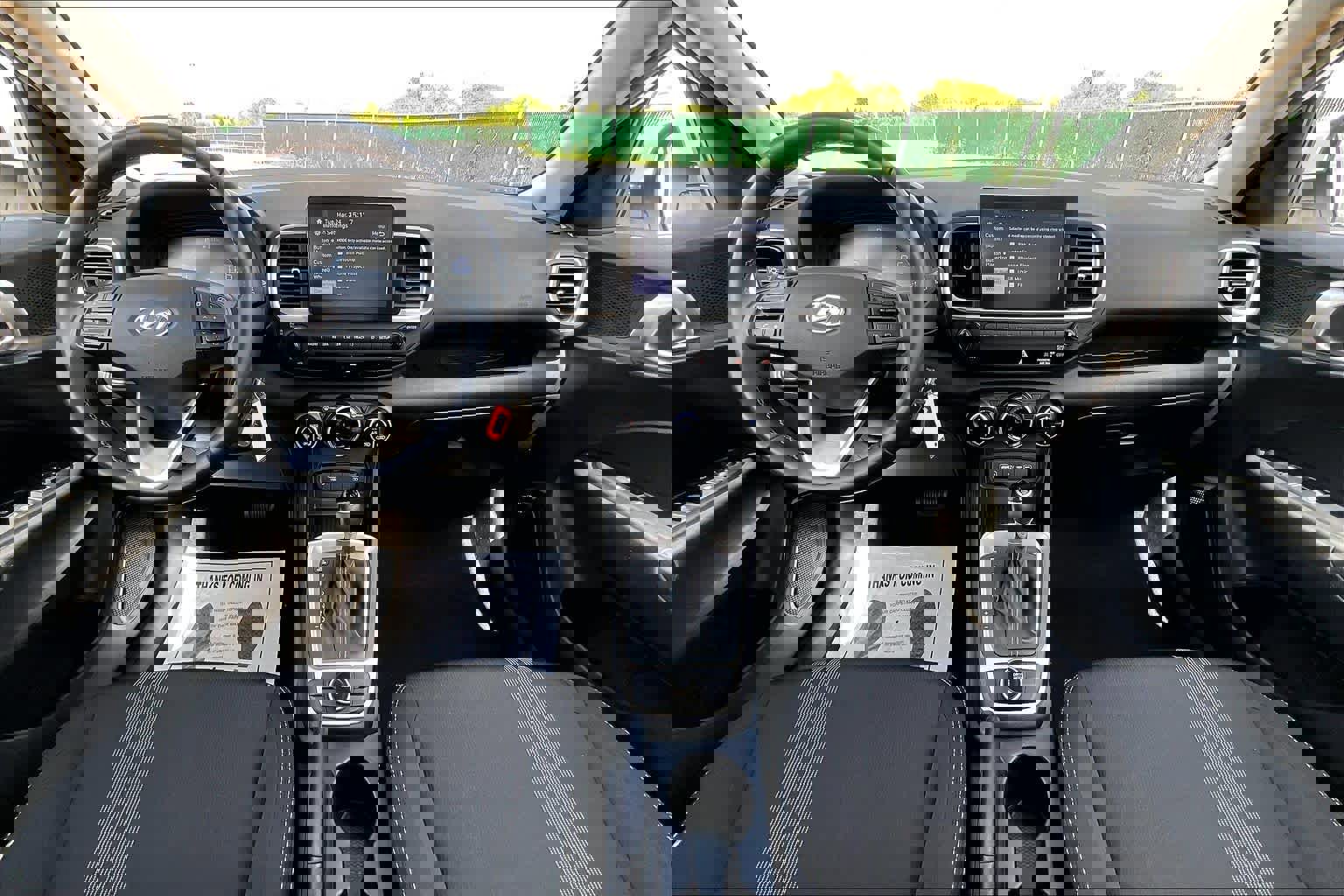 Used 2023 Hyundai Venue SEL w/ Cargo Package image 15