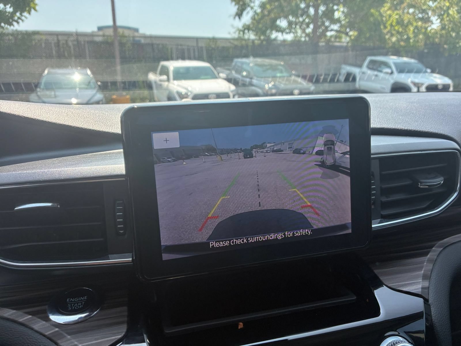 Used 2024 Ford Explorer Limited RWD image 16
