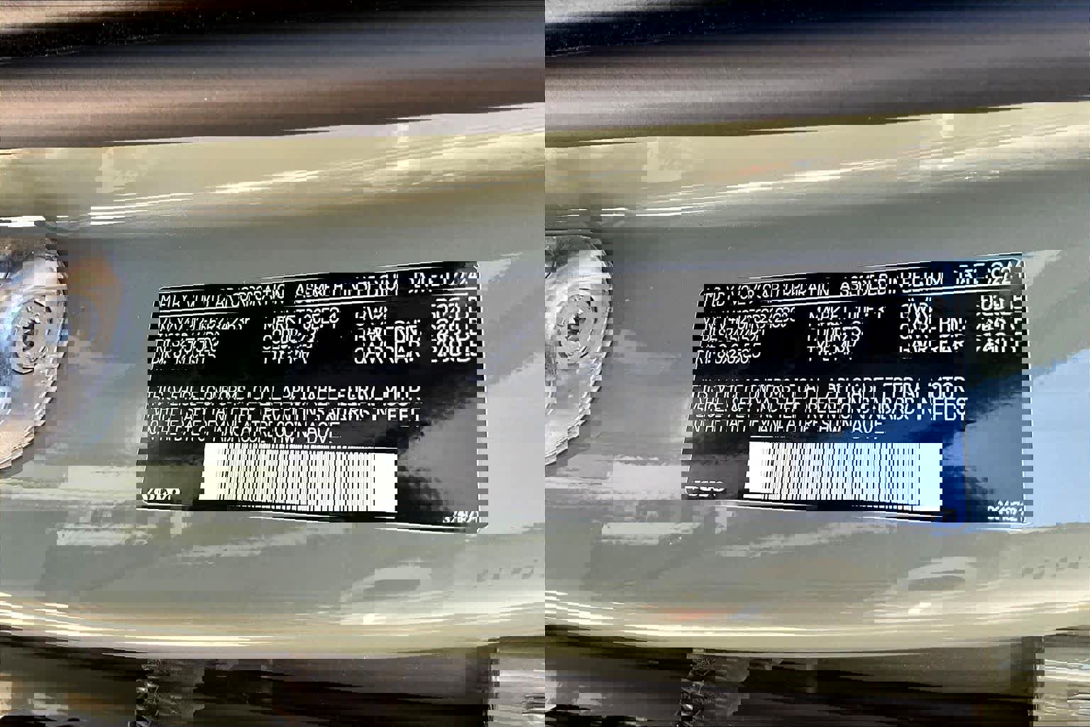 Used 2024 Volvo XC40 B5 Ultimate image 34