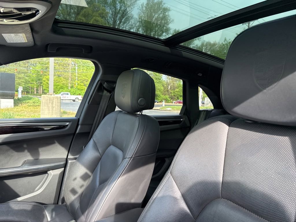 Used 2021 Porsche Macan S image 11