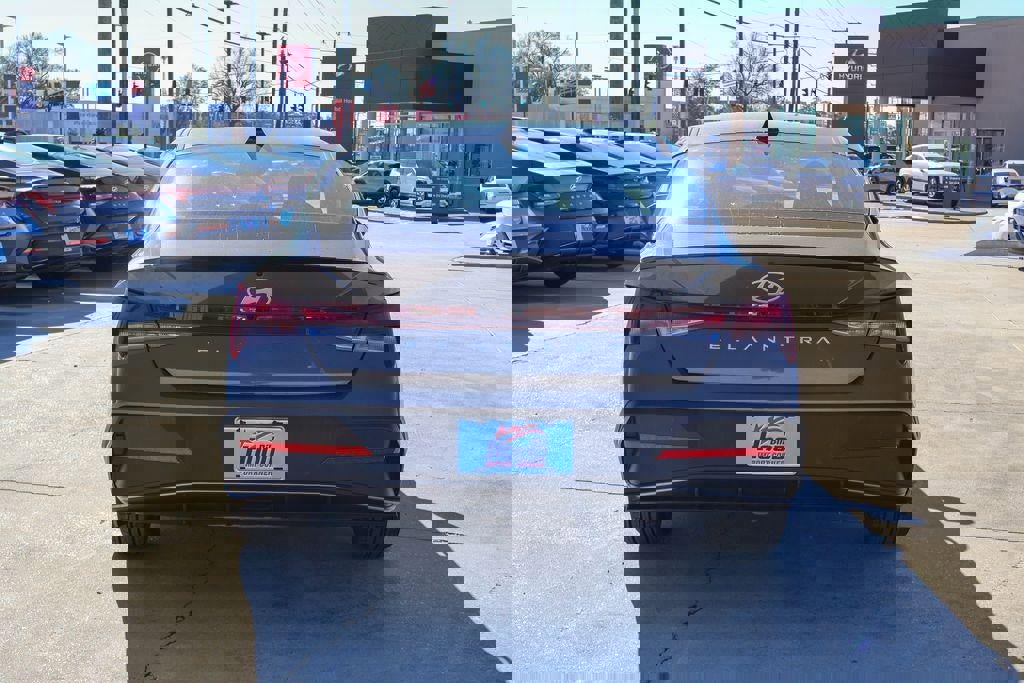 New 2026 Hyundai Elantra Sport image 22