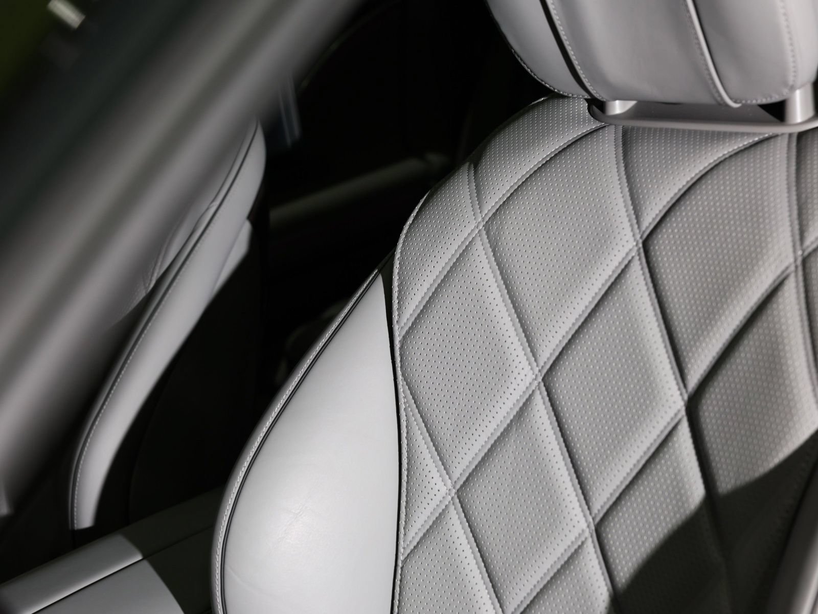 Used 2024 Mercedes-Benz Maybach S 680 4MATIC image 46