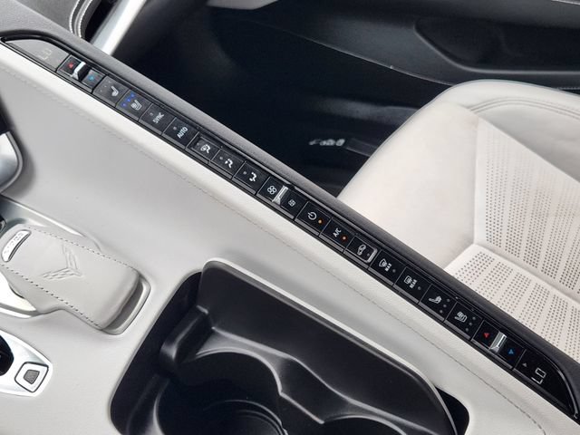 Used 2021 Chevrolet Corvette Stingray Preferred Conv w/ Z51 Performance Package RWD image 23