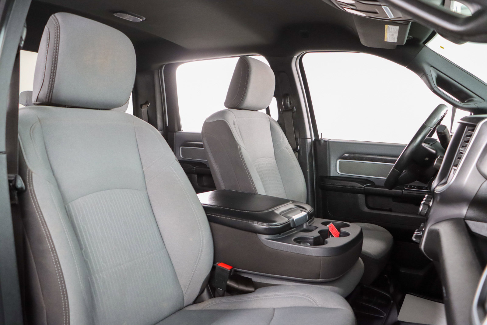 Used 2023 RAM 2500 Big Horn w/ Cold Weather Group image 28