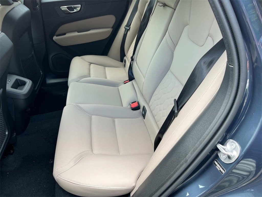 Certified 2026 Volvo XC60 B5 Plus w/ Protection Package Premier AWD/4WD image 18