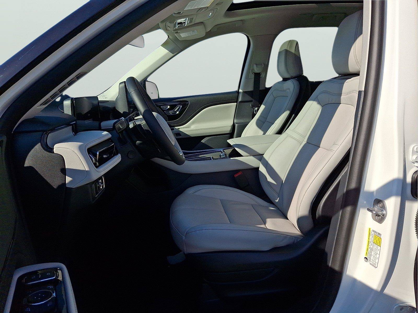 New 2027 Lincoln Aviator Reserve AWD/4WD image 9
