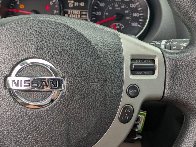 Used 2013 Nissan Rogue S FWD image 24