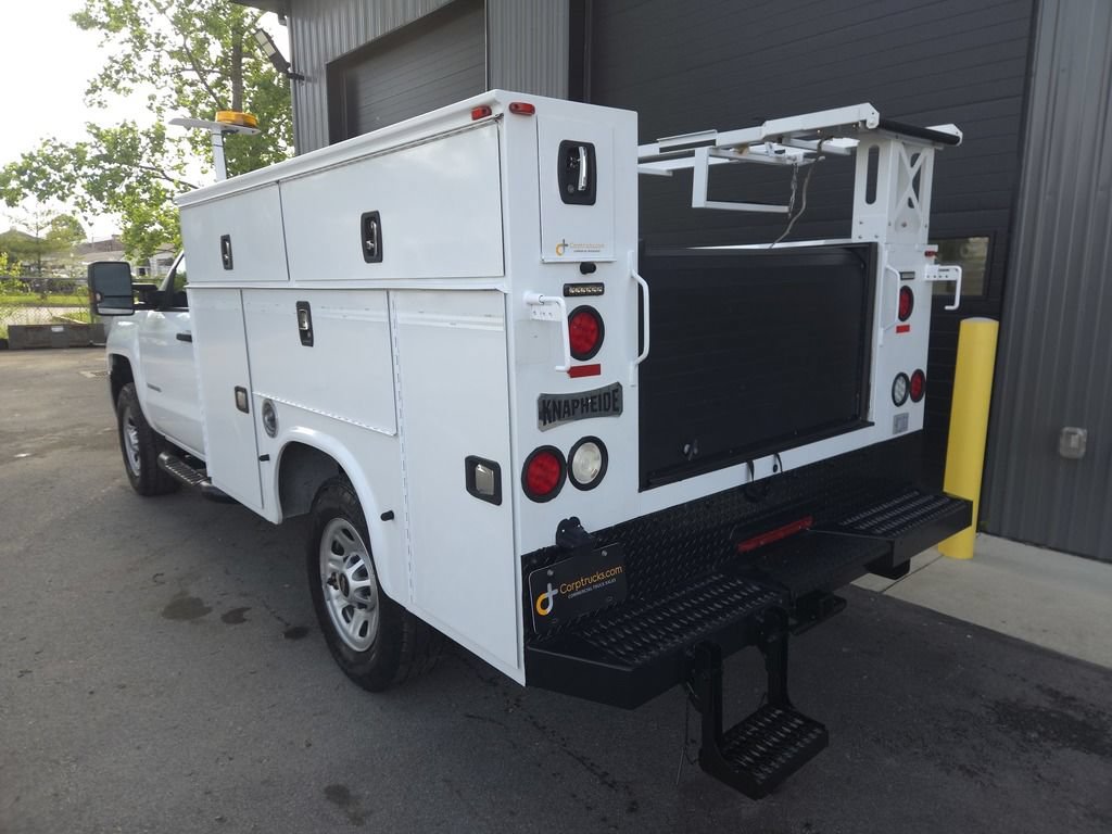 Used 2018 Chevrolet Silverado 3500 W/T AWD/4WD image 3