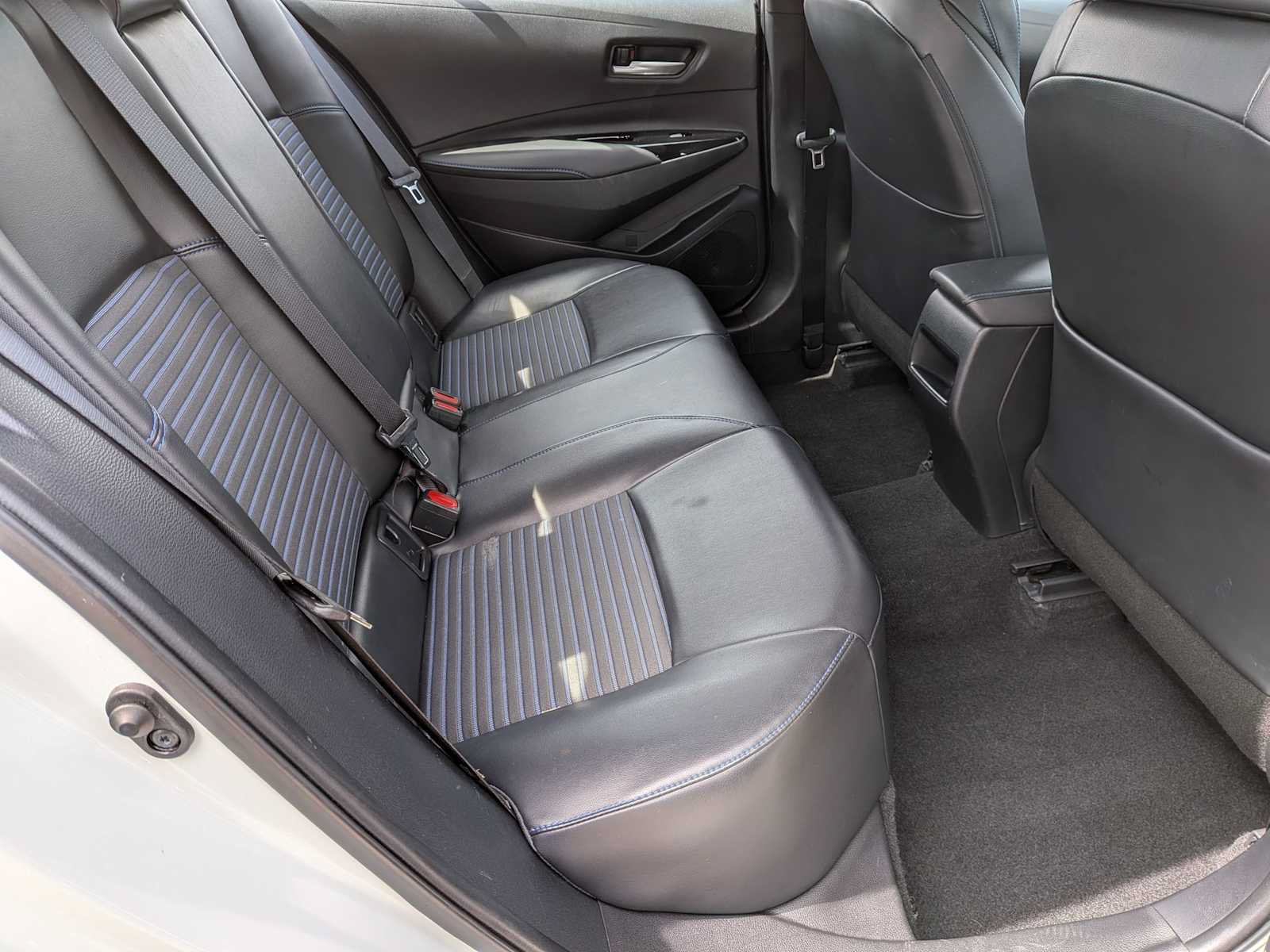 Used 2020 Toyota Corolla XSE FWD image 20
