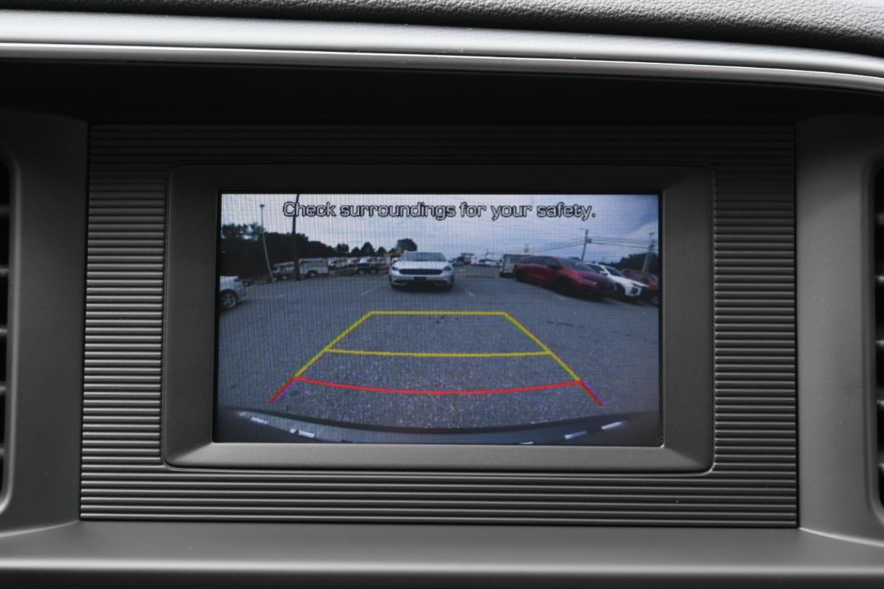 Used 2020 Hyundai Elantra SE FWD image 25