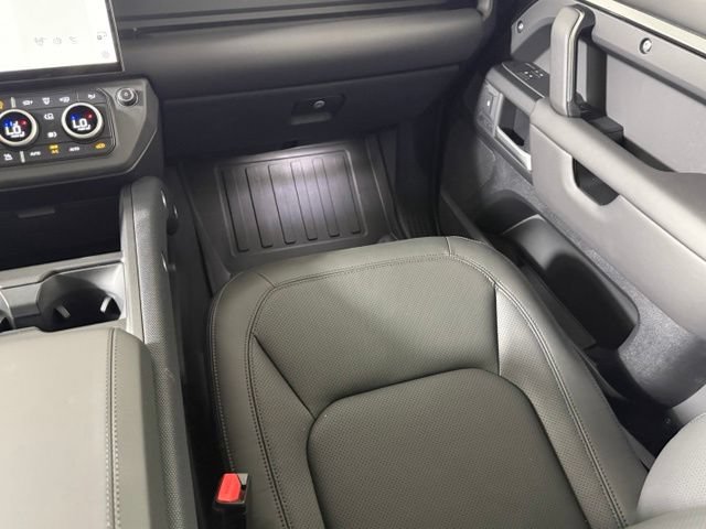 New 2026 Land Rover Defender 130 Outbound AWD/4WD image 28