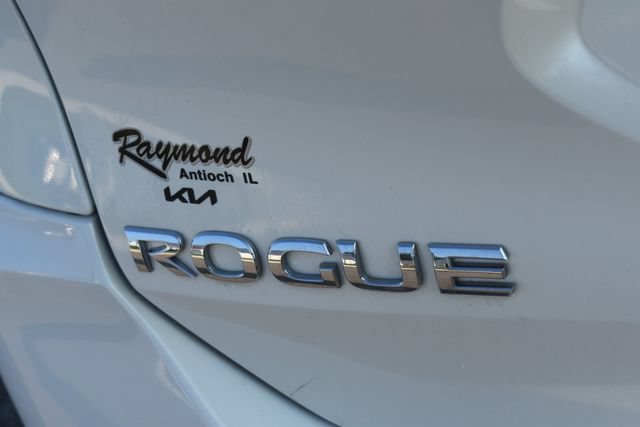 Used 2019 Nissan Rogue SV FWD image 15