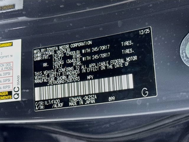 Certified 2026 Toyota 4Runner SR5 AWD/4WD image 32