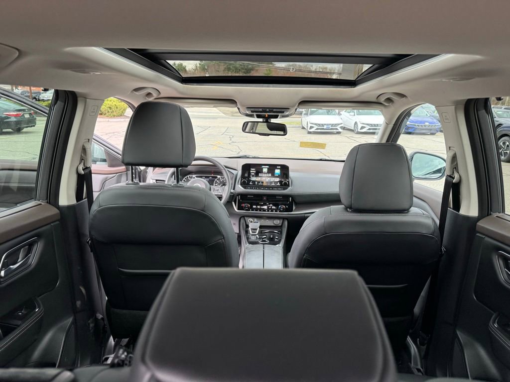 Used 2021 Nissan Rogue SL w/ Premium Package image 37