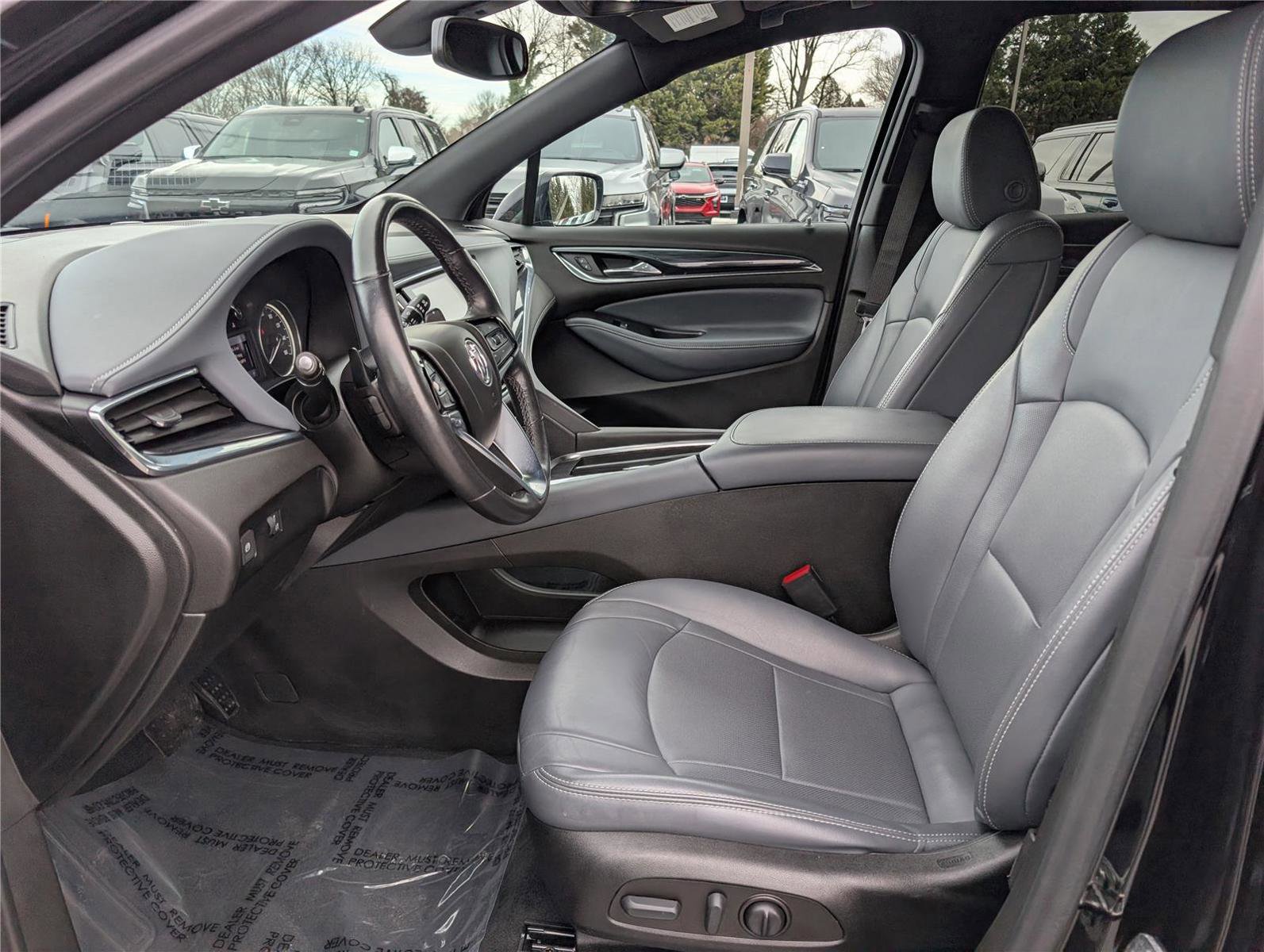 Used 2022 Buick Enclave Essence image 18