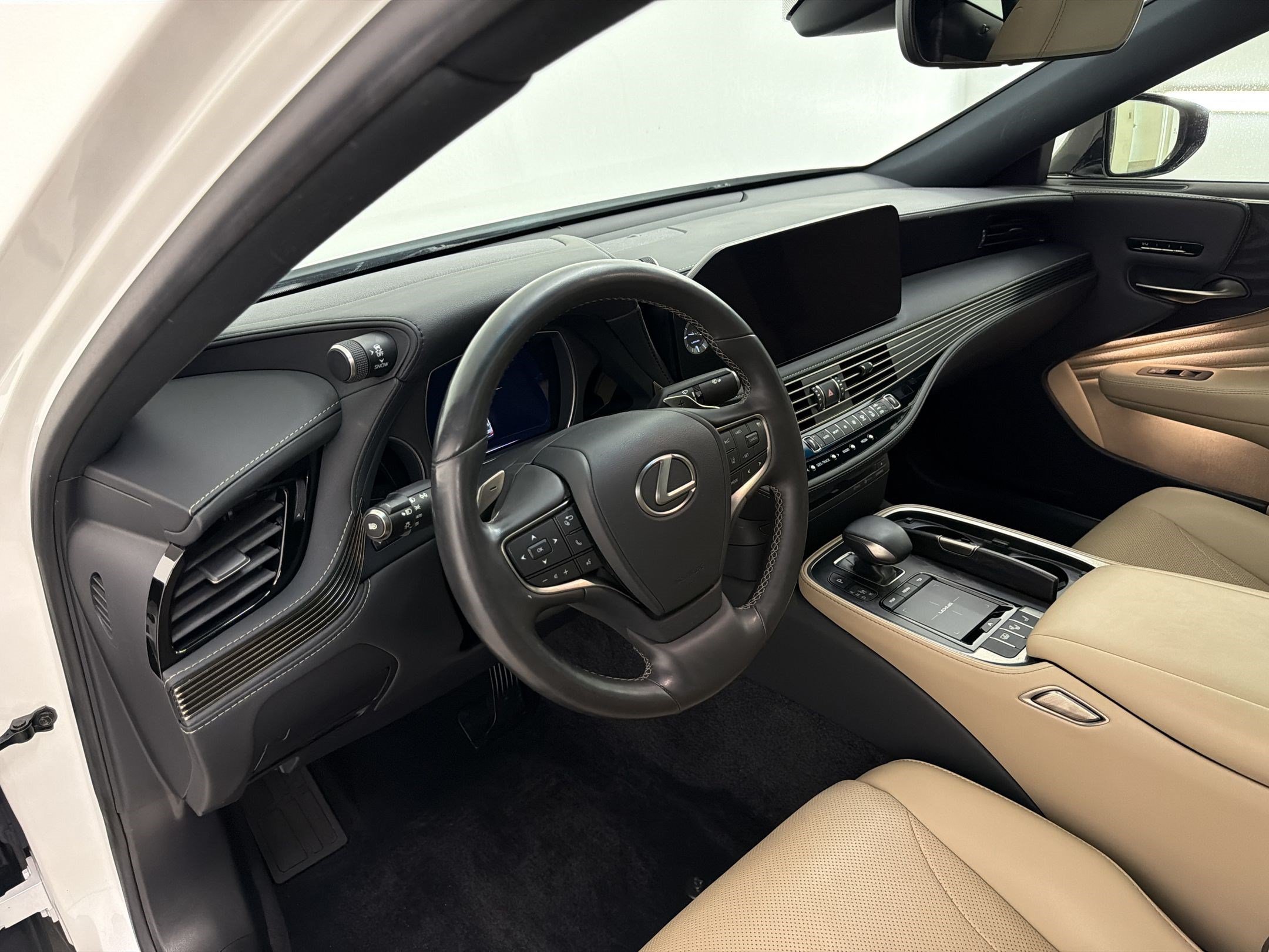Certified 2021 Lexus LS 500 RWD image 4