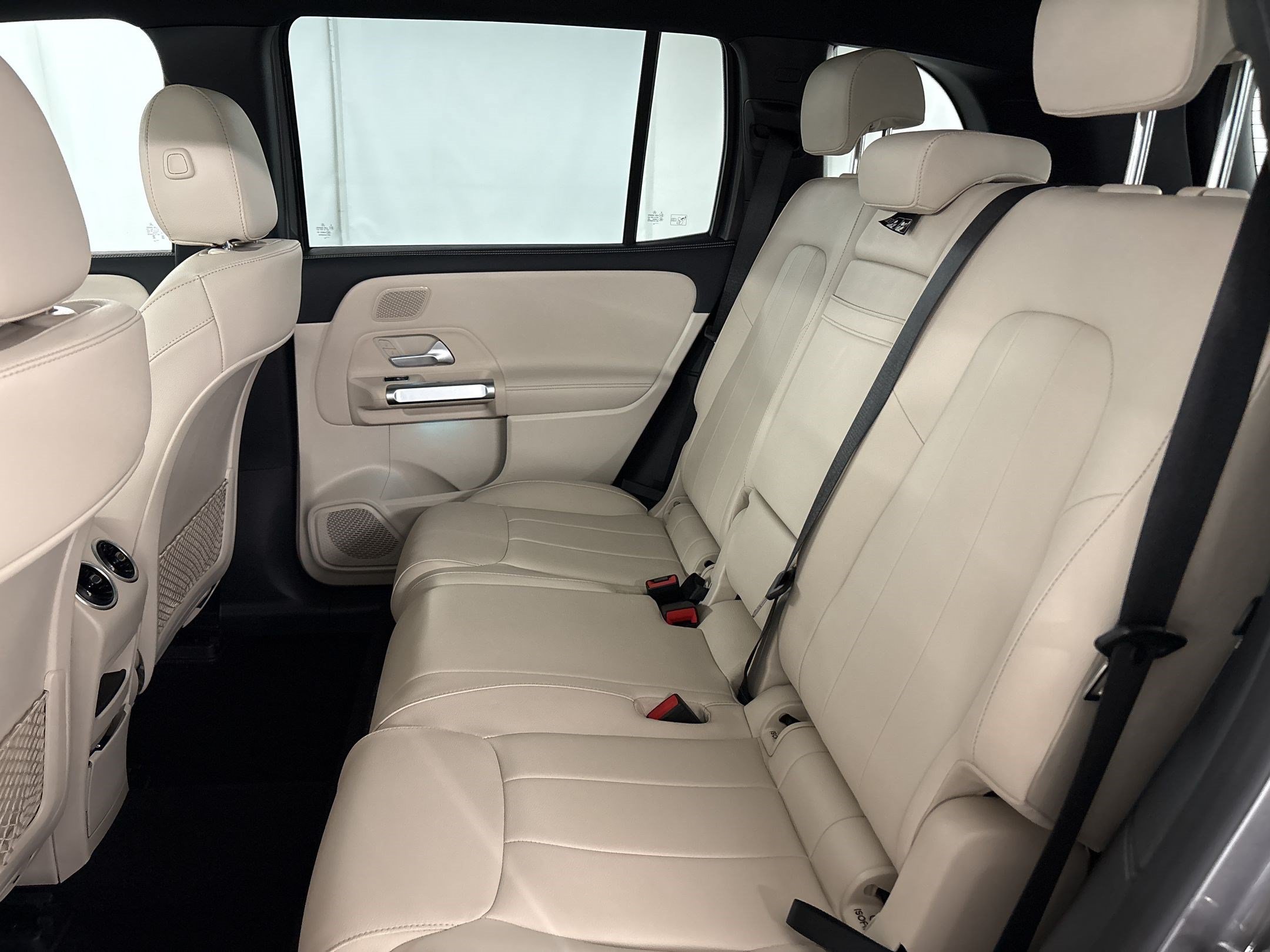 Certified 2024 Mercedes-Benz EQB 300 4MATIC image 23