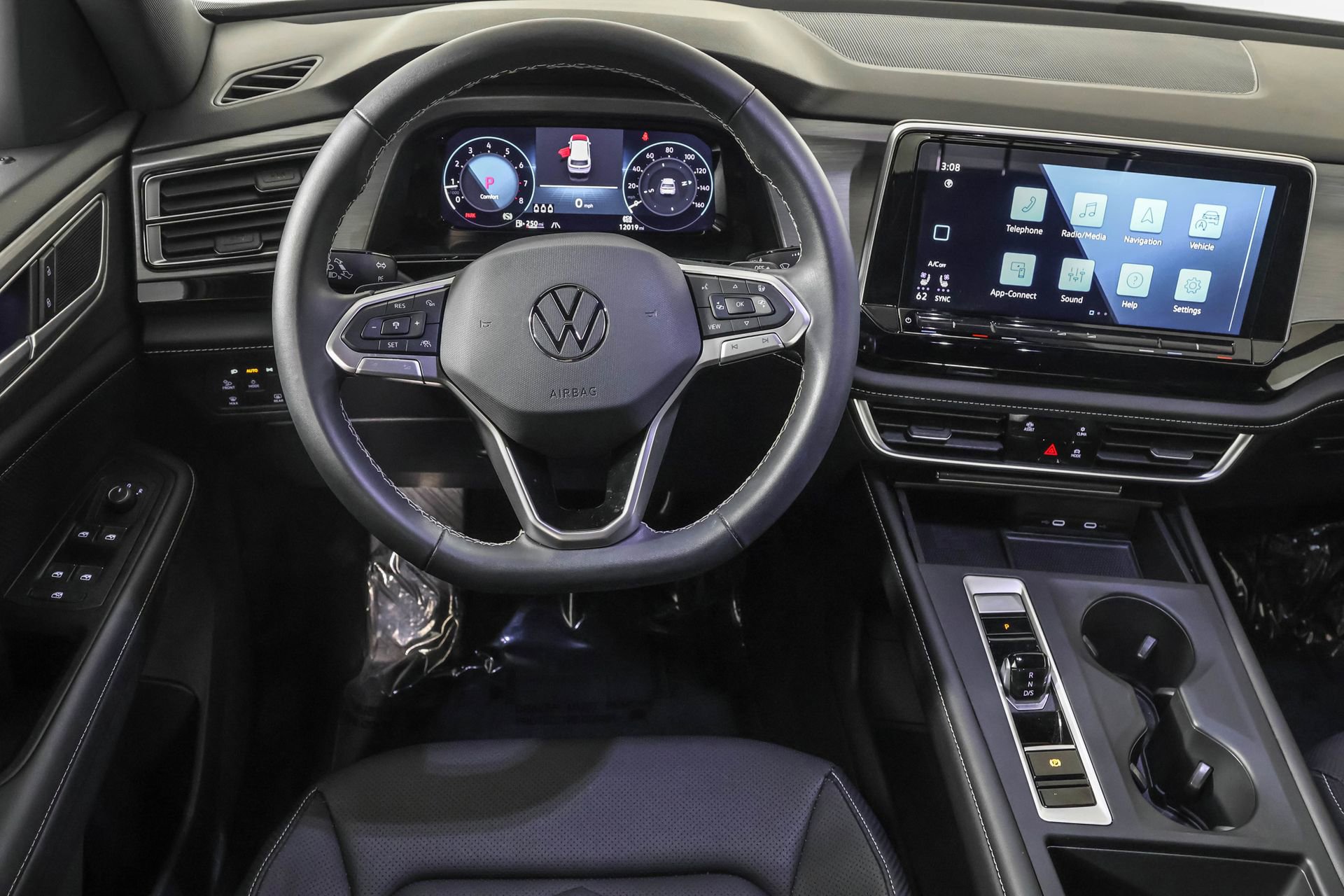 Used 2024 Volkswagen Atlas Cross Sport SE image 35