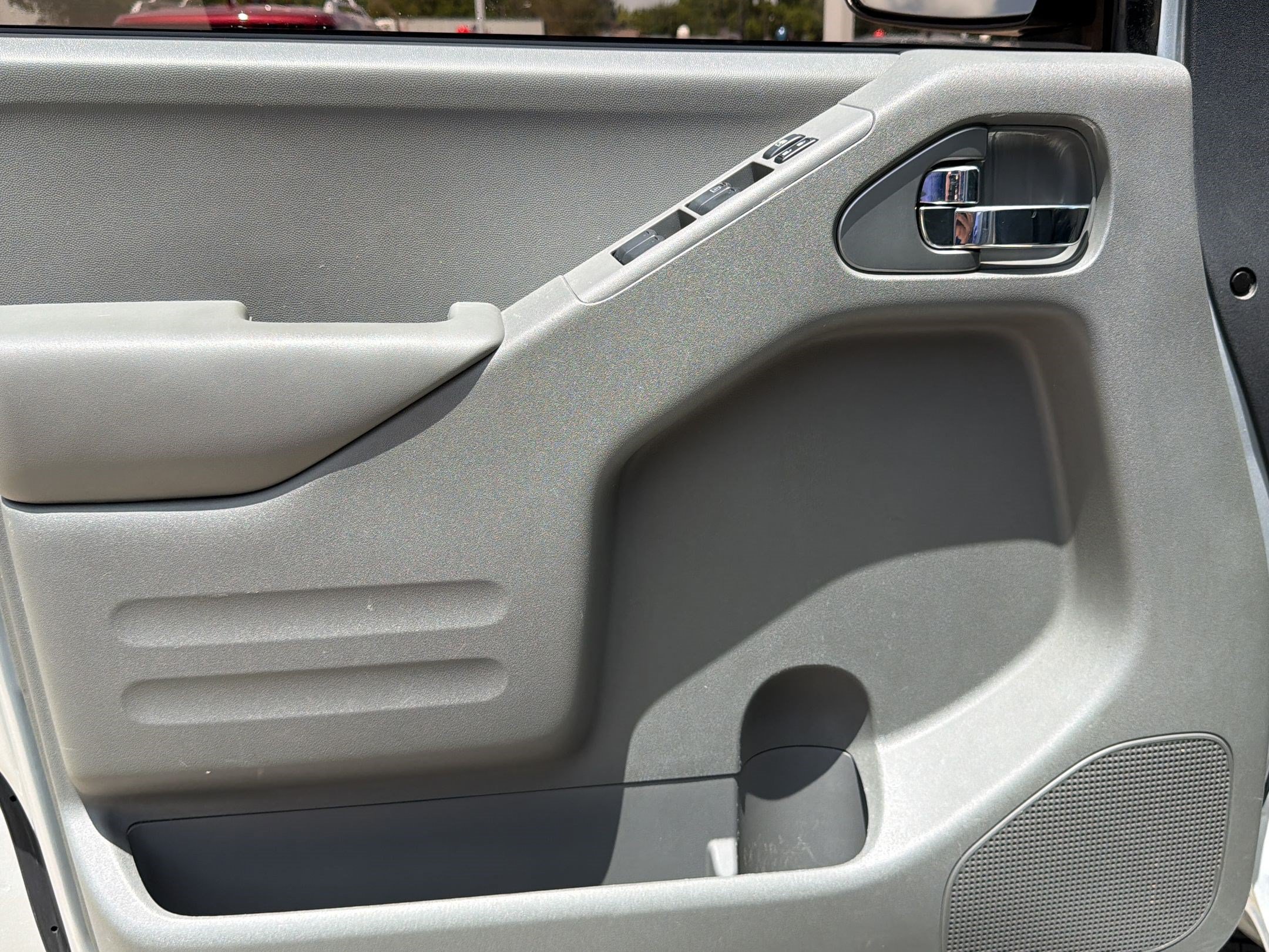 Used 2020 Nissan Frontier SV RWD image 13