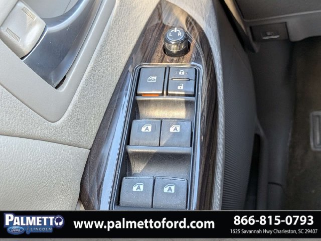 Used 2016 Toyota Sienna XLE FWD image 24