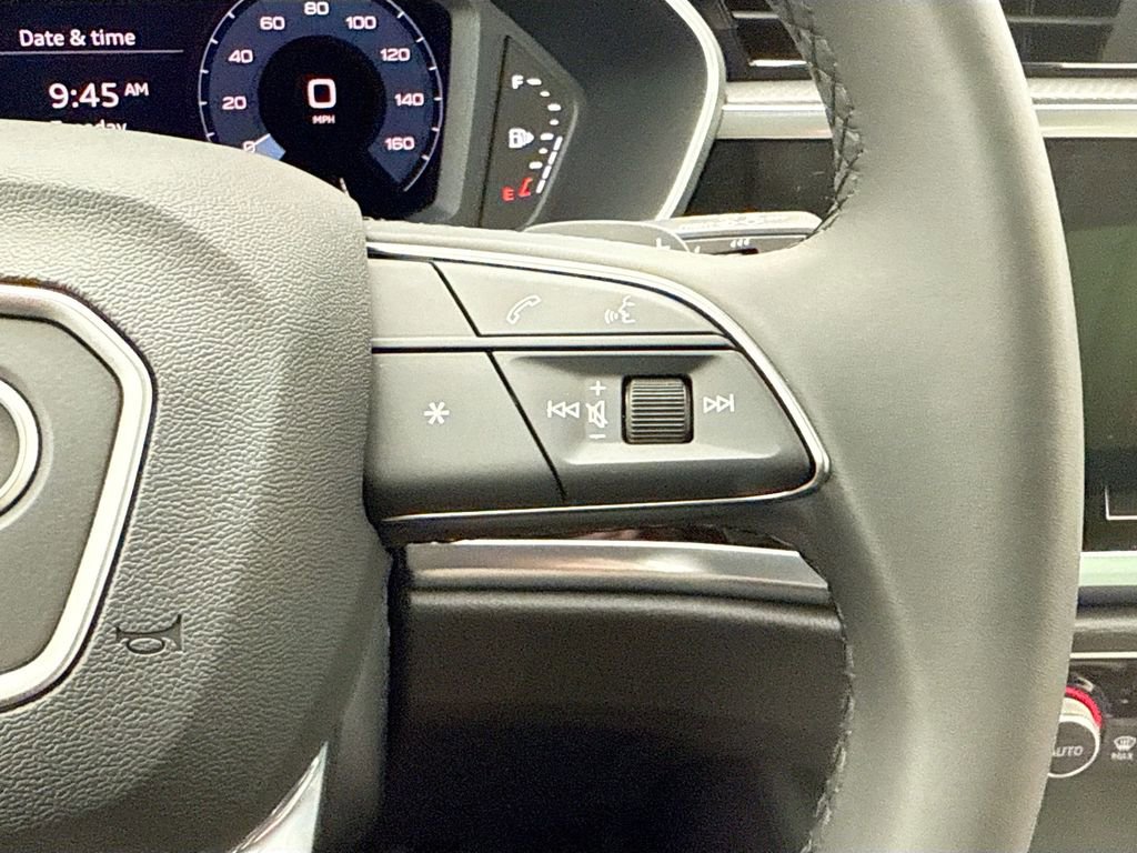 Used 2025 Audi Q3 2.0T Premium w/ Convenience Package image 12