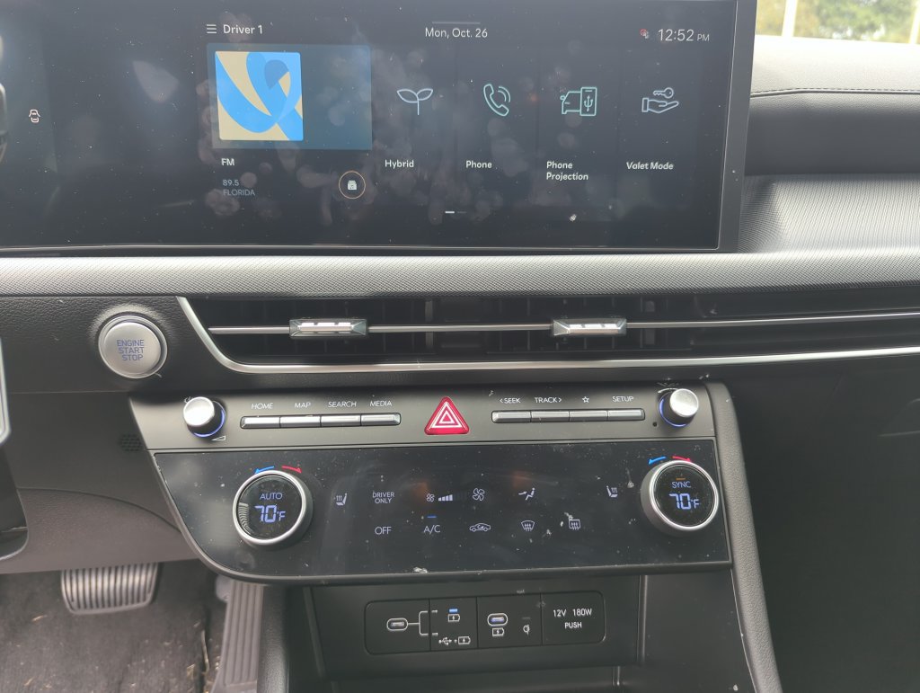 Used 2025 Hyundai Sonata SEL FWD image 34