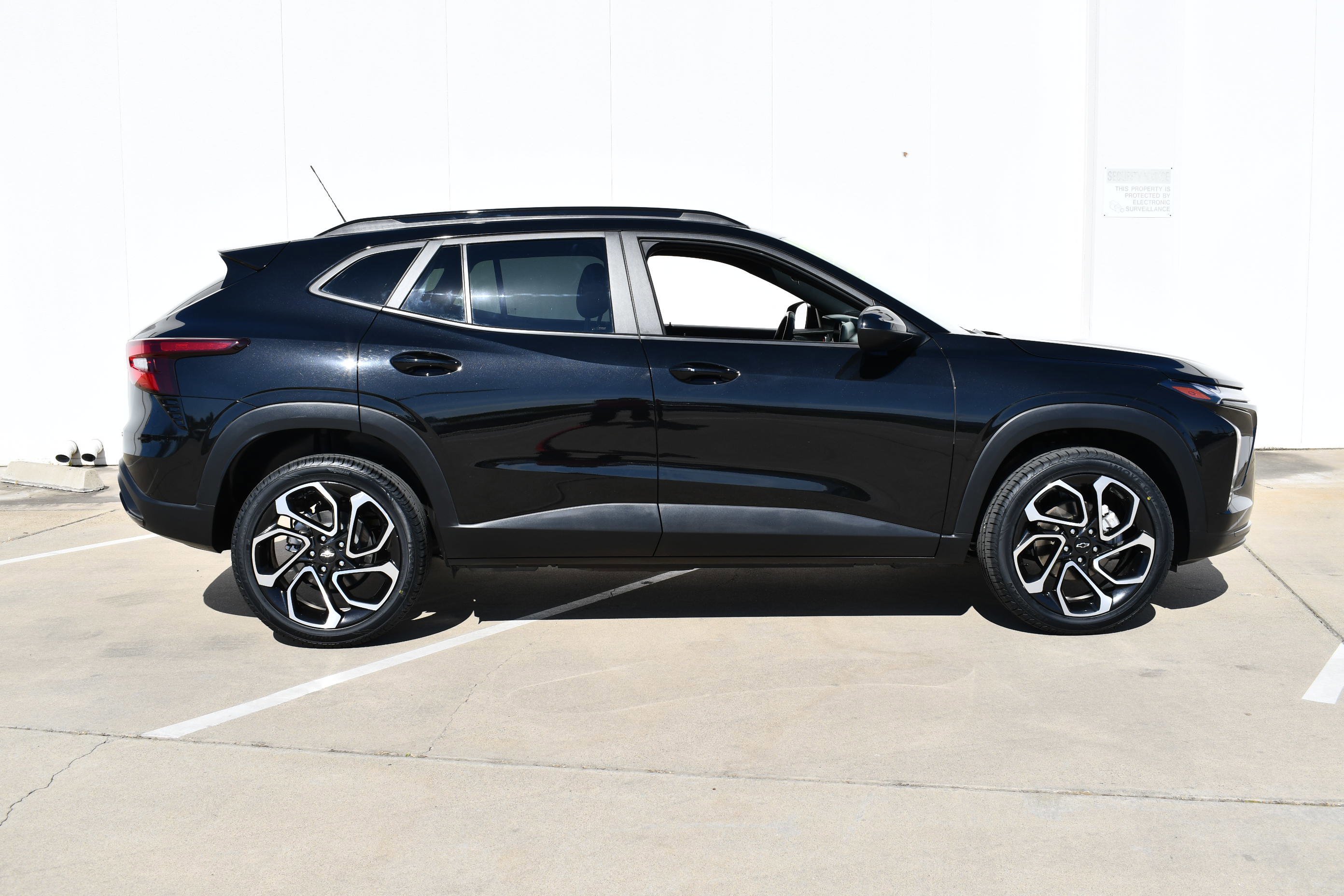 Used 2024 Chevrolet Trax RS w/ Driver Confidence Package image 4