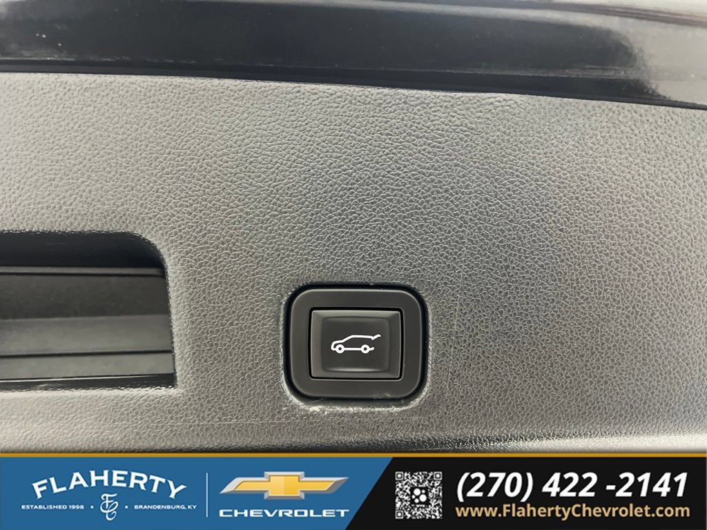 Used 2025 Chevrolet Traverse LT FWD image 20