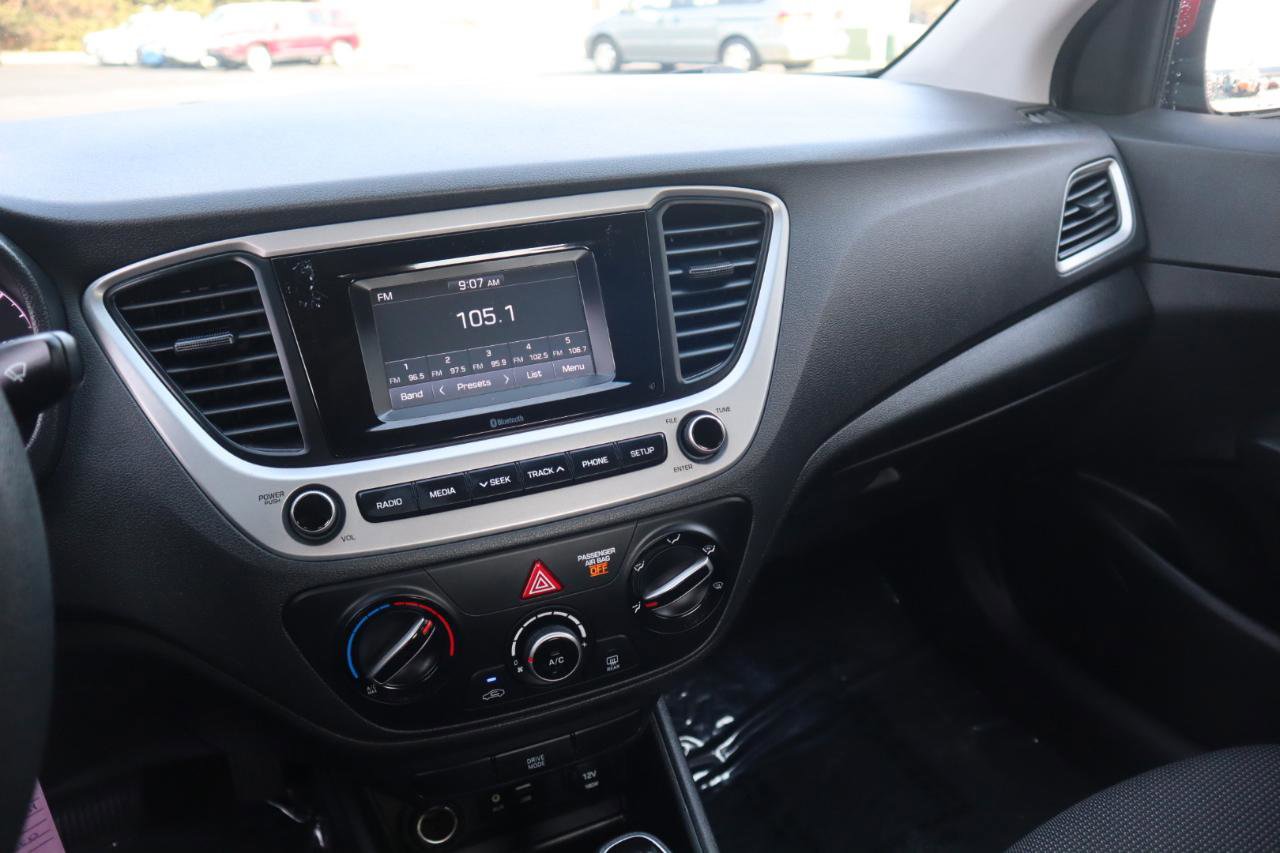 Used 2021 Hyundai Accent SE image 50