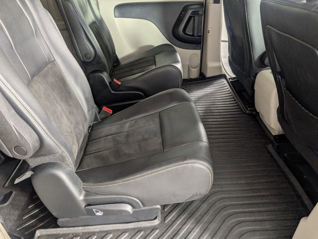 Used 2019 Dodge Grand Caravan SXT FWD image 24