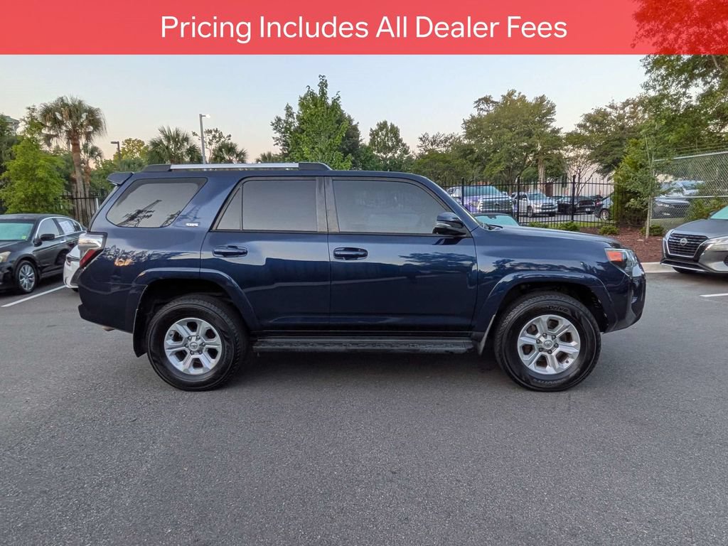 Used 2020 Toyota 4Runner SR5 Premium w/ Moonroof Package AWD/4WD image 4