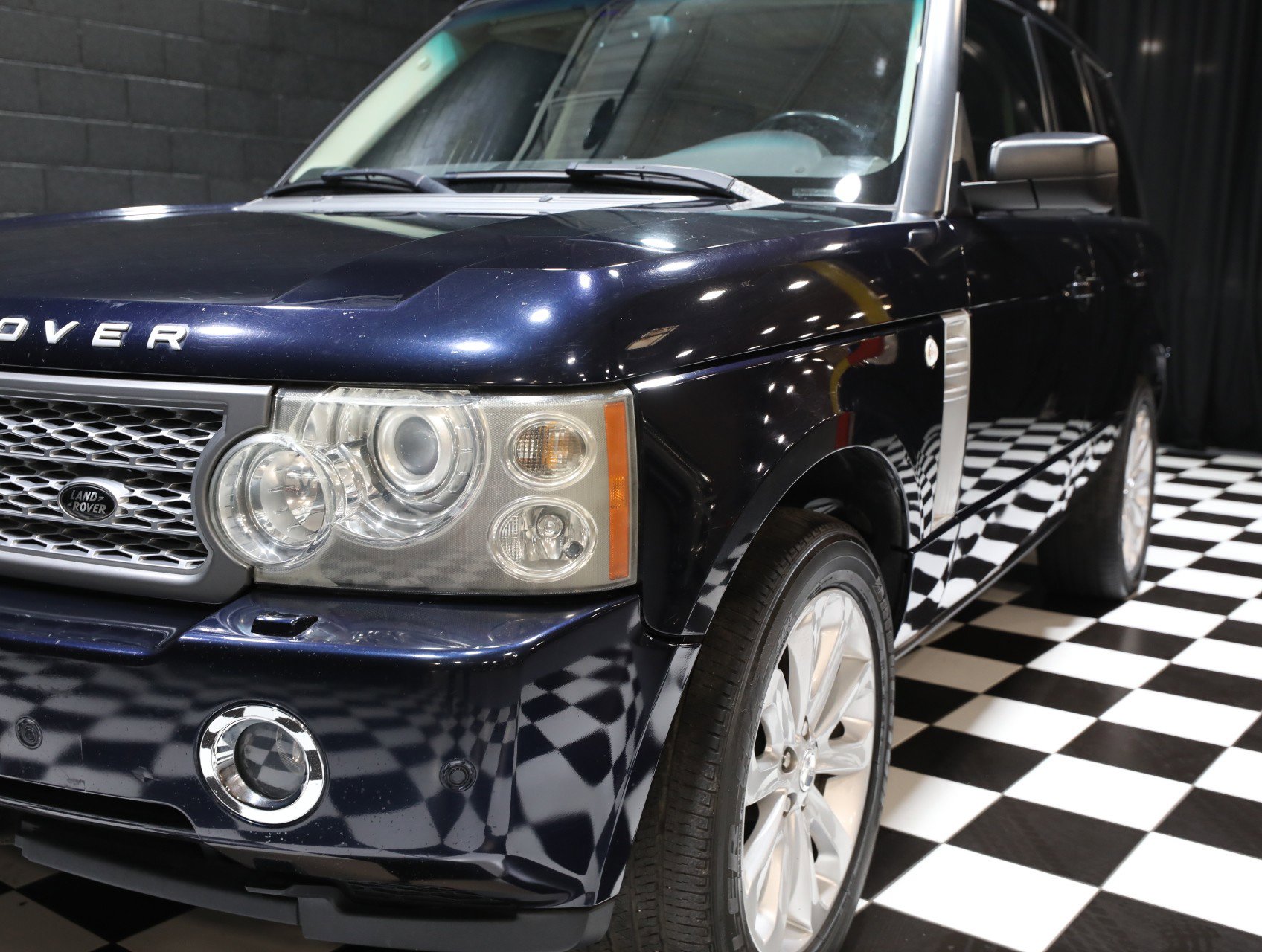 Used 2007 Land Rover Range Rover HSE image 9