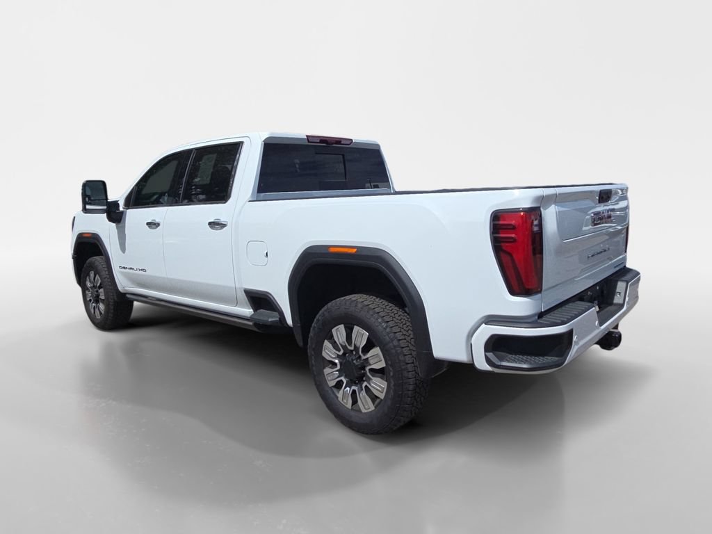 Used 2026 GMC Sierra 3500 Denali w/ Denali Reserve Package AWD/4WD image 3