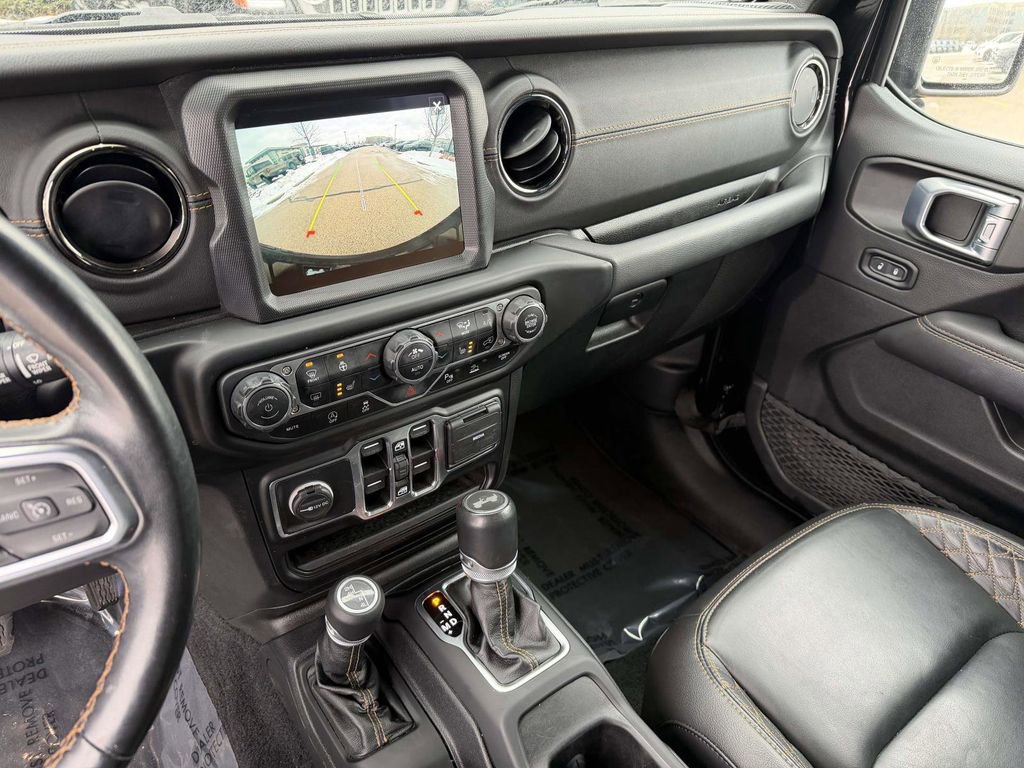 Used 2021 Jeep Wrangler Unlimited Sahara AWD/4WD image 27