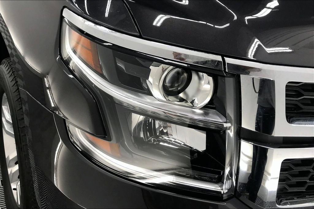 Used 2017 Chevrolet Tahoe LT w/ Luxury Package RWD image 26
