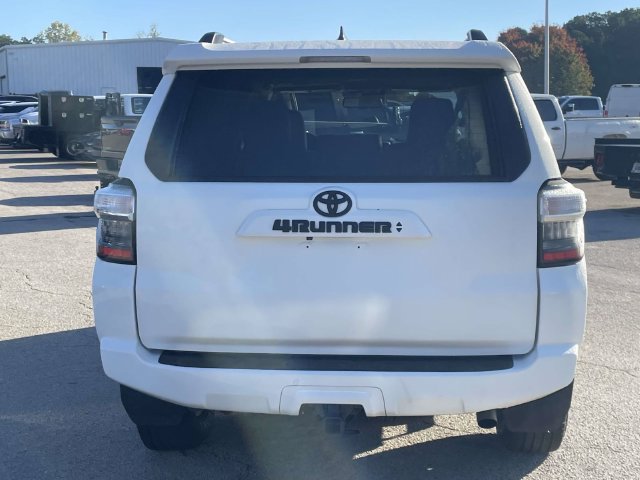 Used 2021 Toyota 4Runner SR5 Premium w/ Moonroof Package RWD image 5