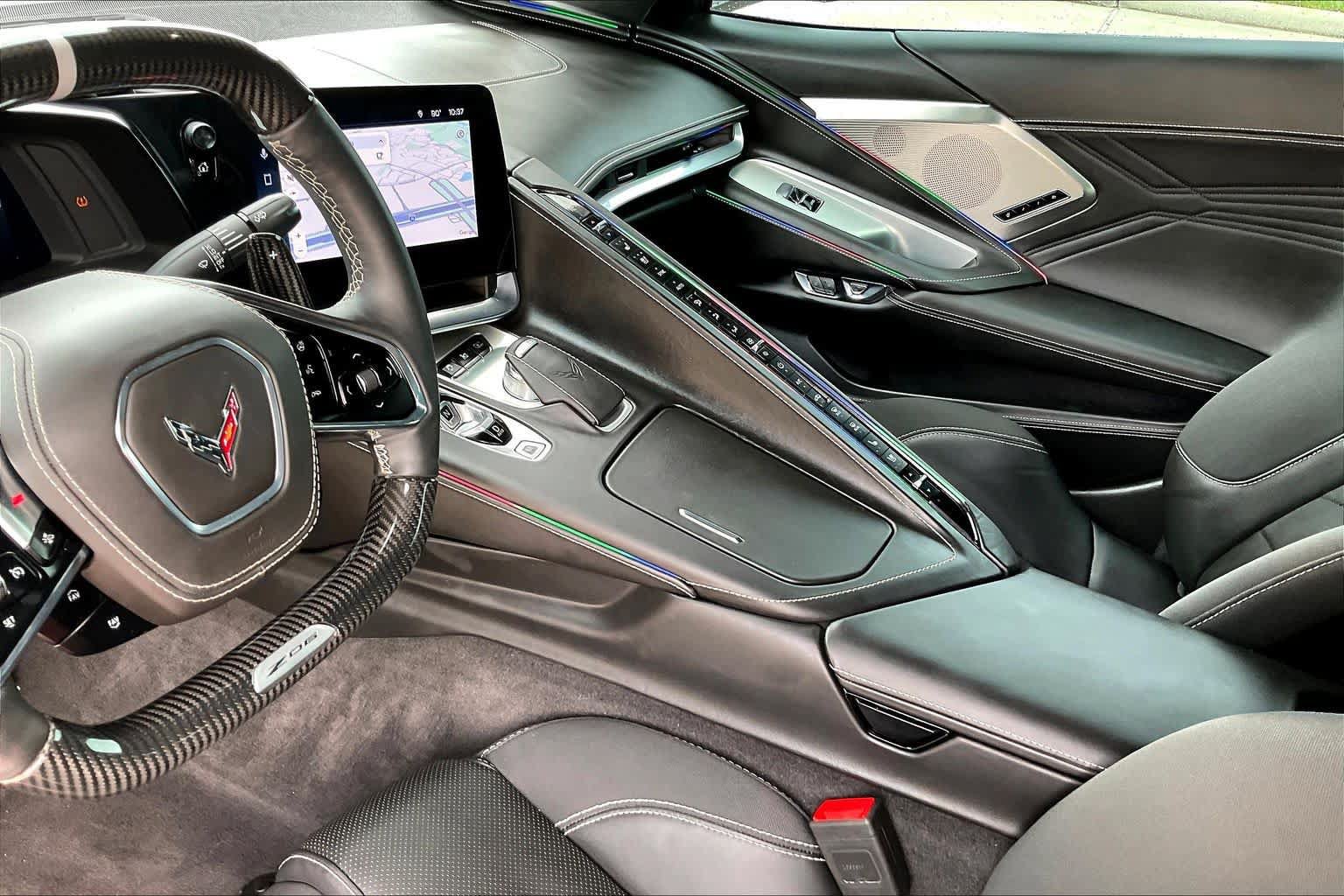 Used 2025 Chevrolet Corvette Z06 RWD image 14