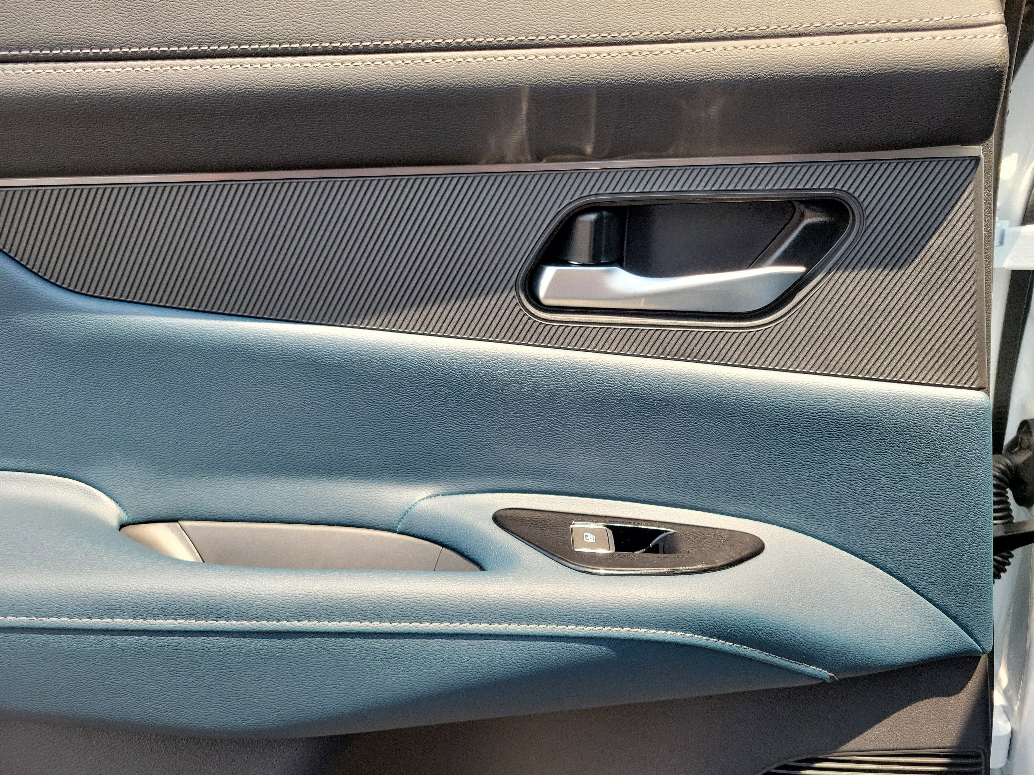 Used 2025 Nissan Murano Platinum w/ Cargo Package image 12