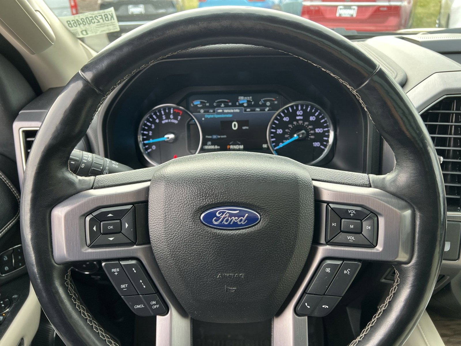 Used 2018 Ford Expedition Platinum image 16
