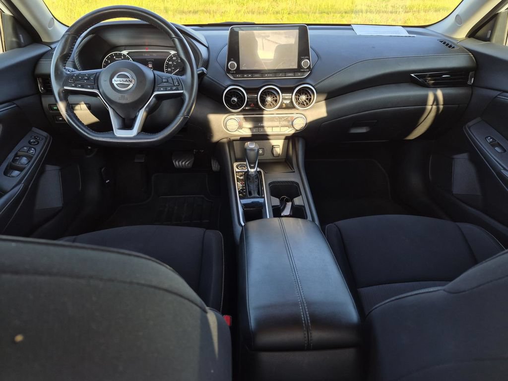 Used 2021 Nissan Sentra SV FWD image 15
