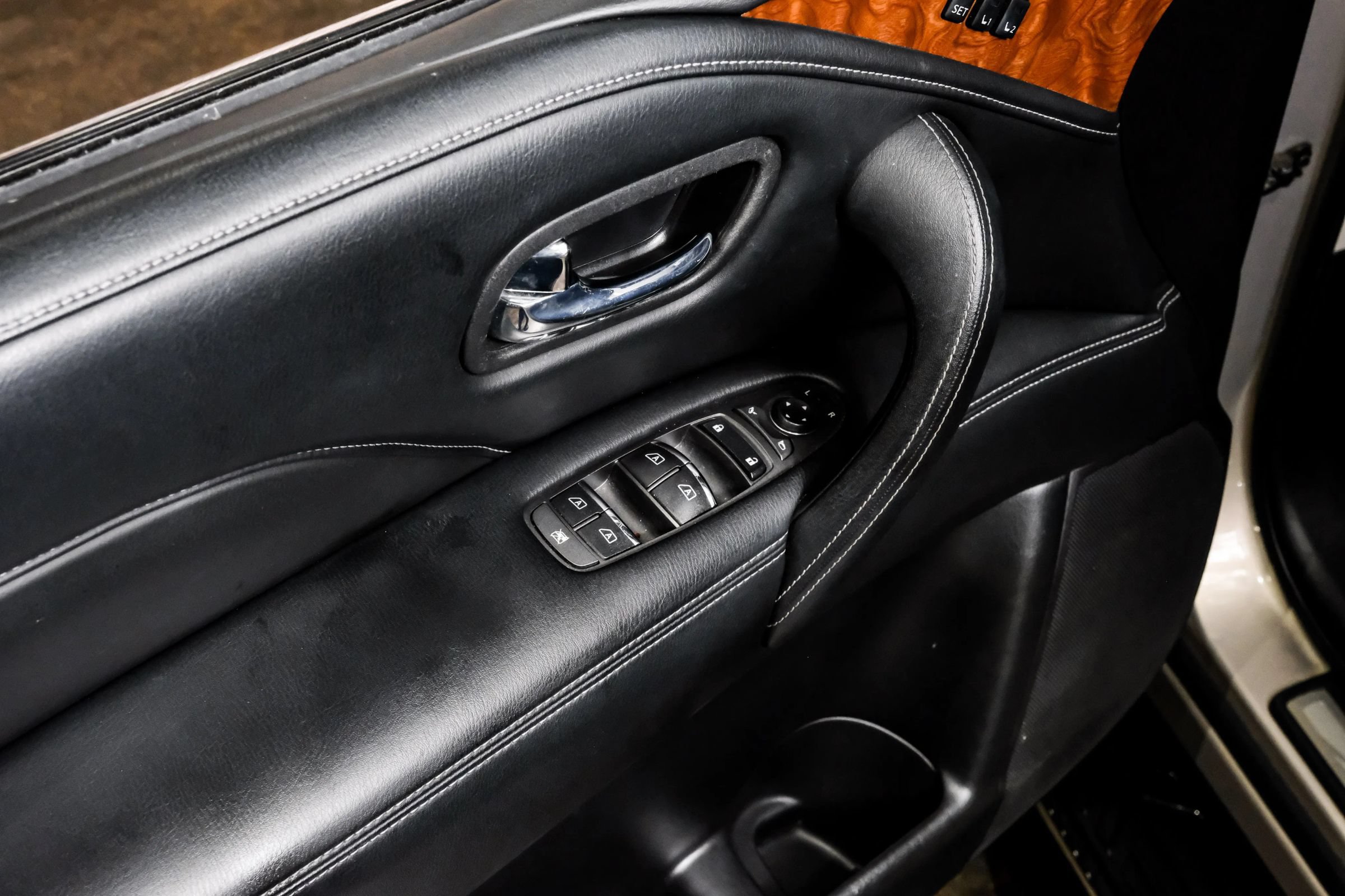 Used 2019 INFINITI QX80 Luxe RWD image 43