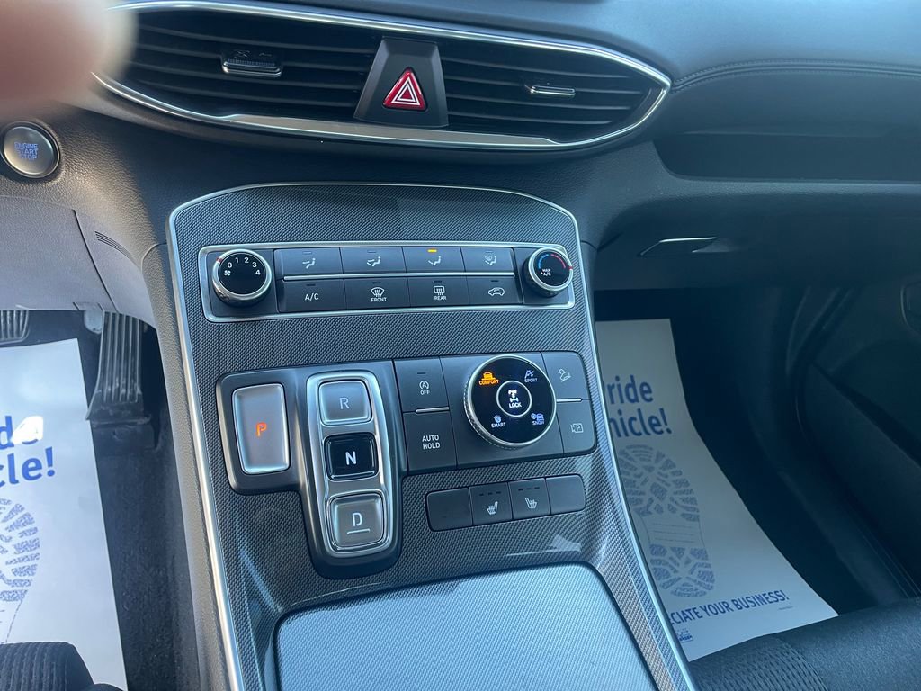 Certified 2022 Hyundai Santa Fe SEL image 11