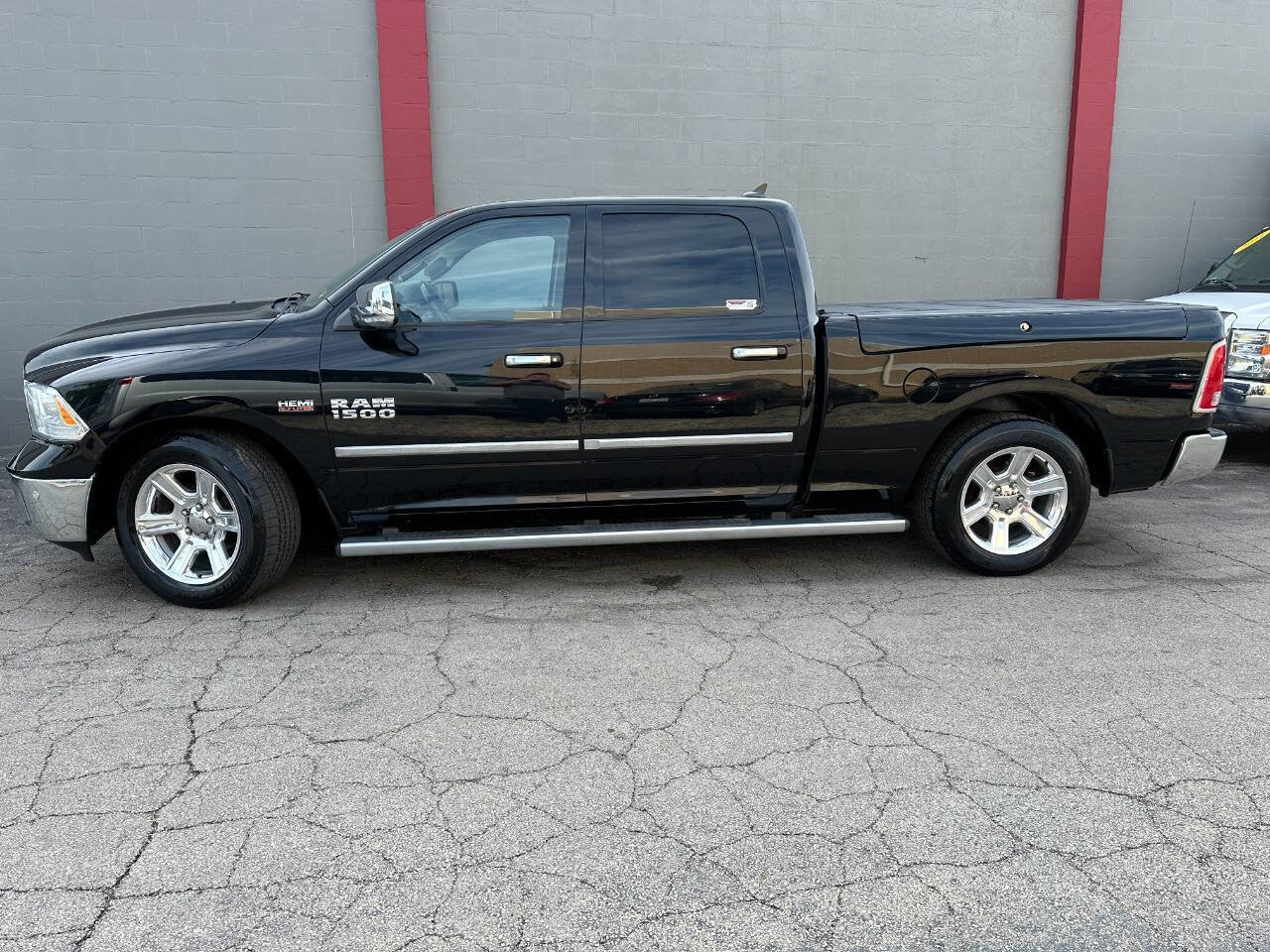Used 2014 RAM 1500 Limited image 2