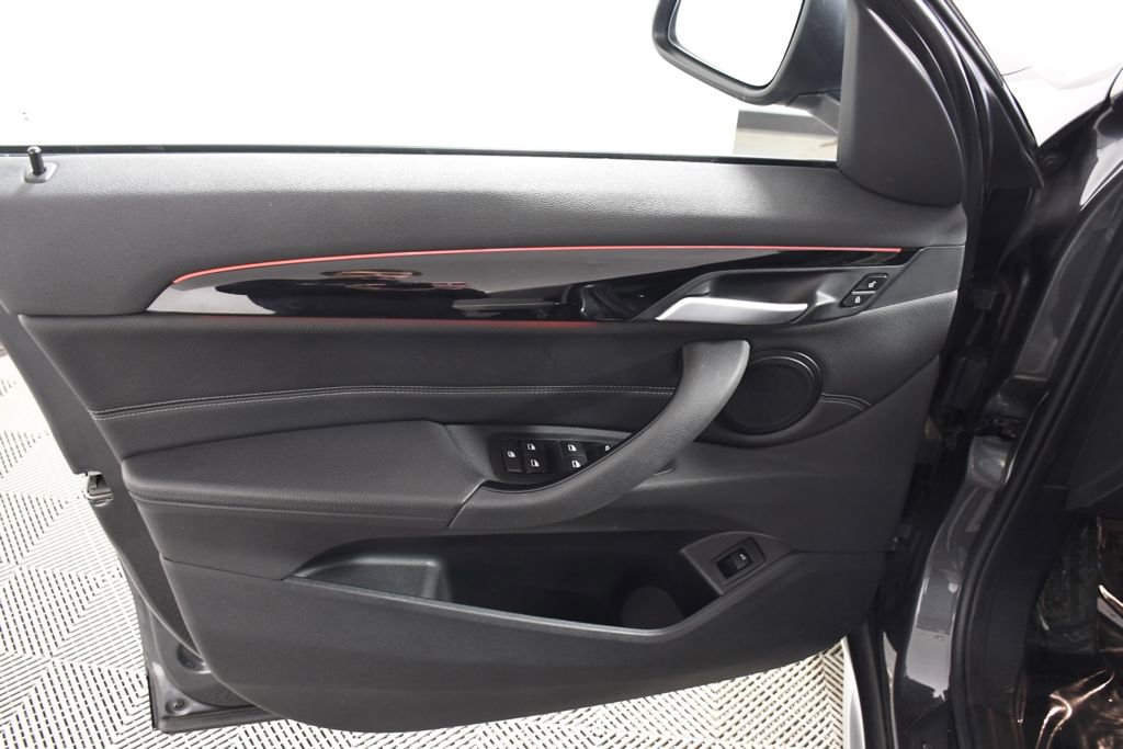 Used 2020 BMW X1 xDrive28i w/ Premium Package image 14