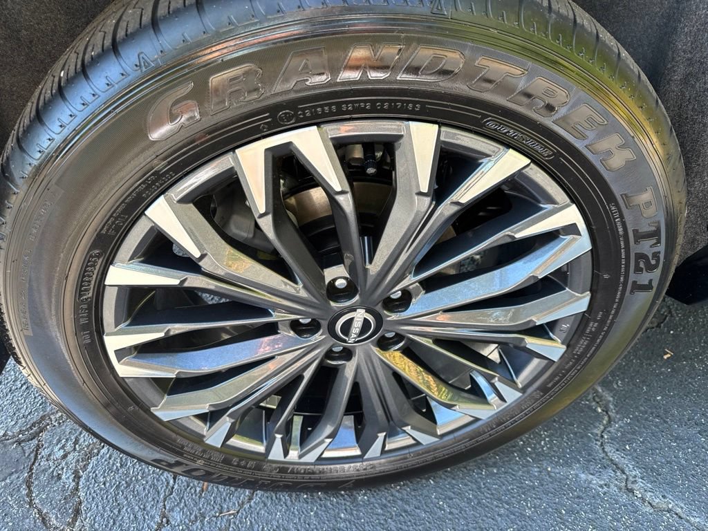 Used 2026 Nissan Rogue Platinum w/ Tech Package AWD/4WD image 10