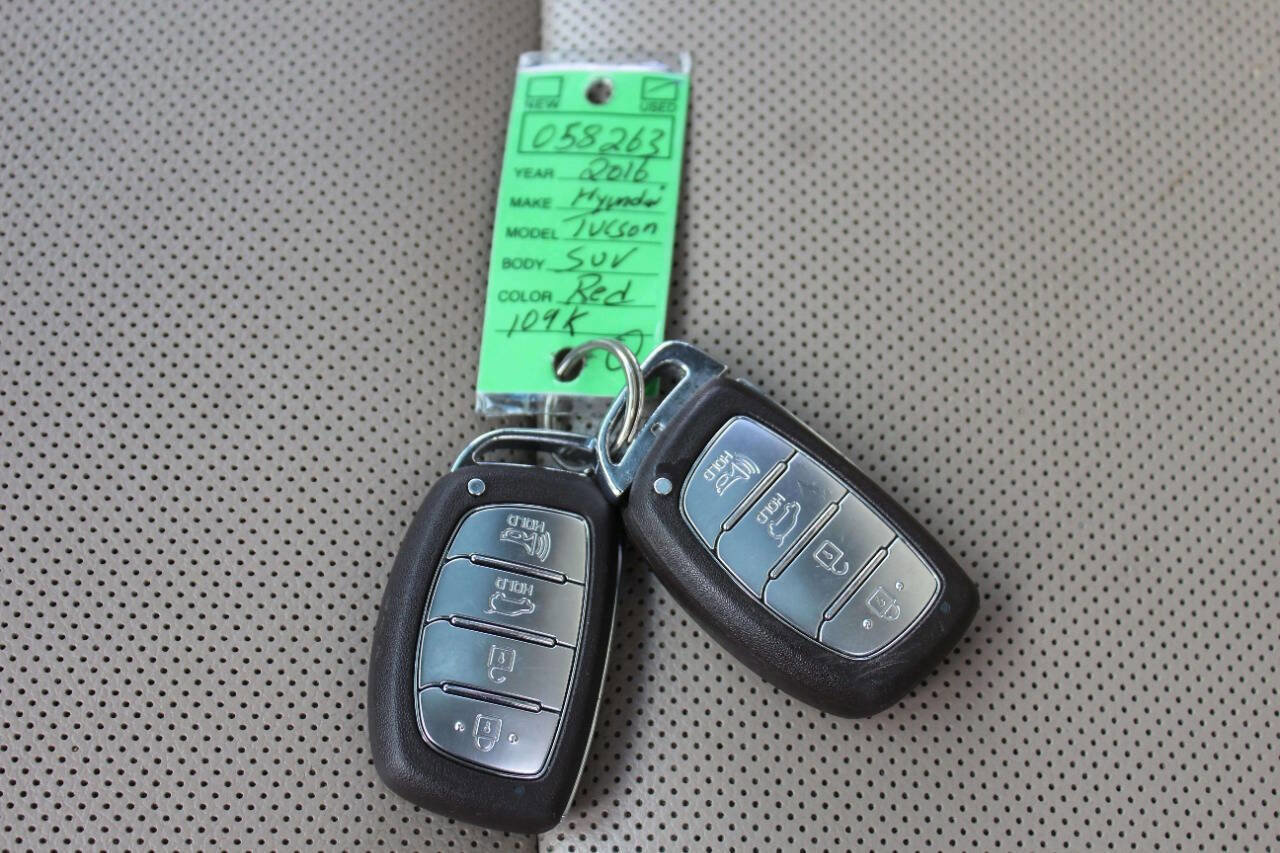 Used 2016 Hyundai Tucson Limited AWD/4WD image 28