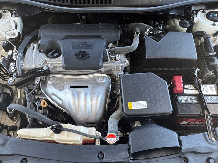 Used 2016 Toyota Camry SE w/ Protection Package (Q2) FWD image 8